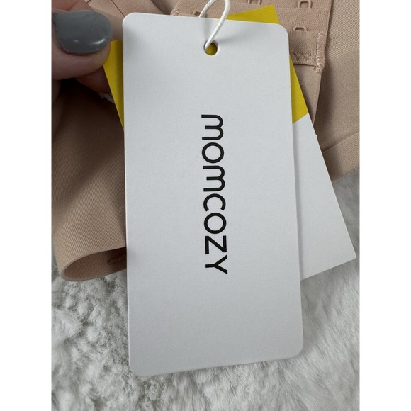 New Momcozy Nursing Bra Size Medium Beige Nude  Seamless Padded Maternity Clips - Picture 8 of 9